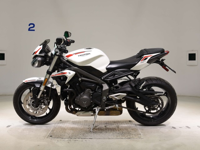 Triumph STREET TRIPLE S