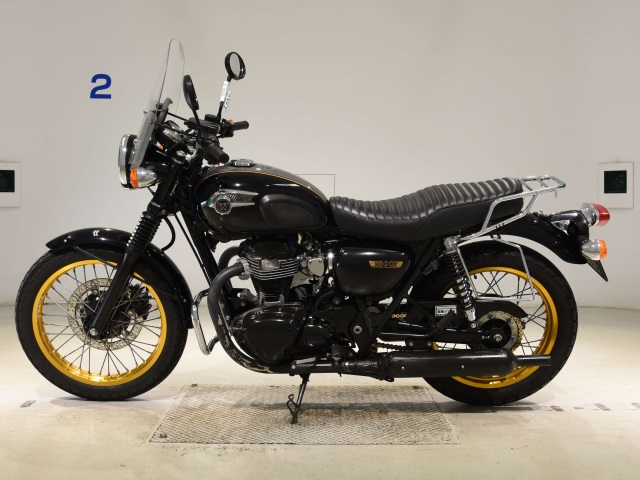 Kawasaki W800