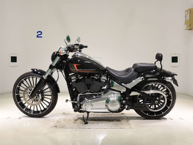 Harley-Davidson Breakout FXBR1920
