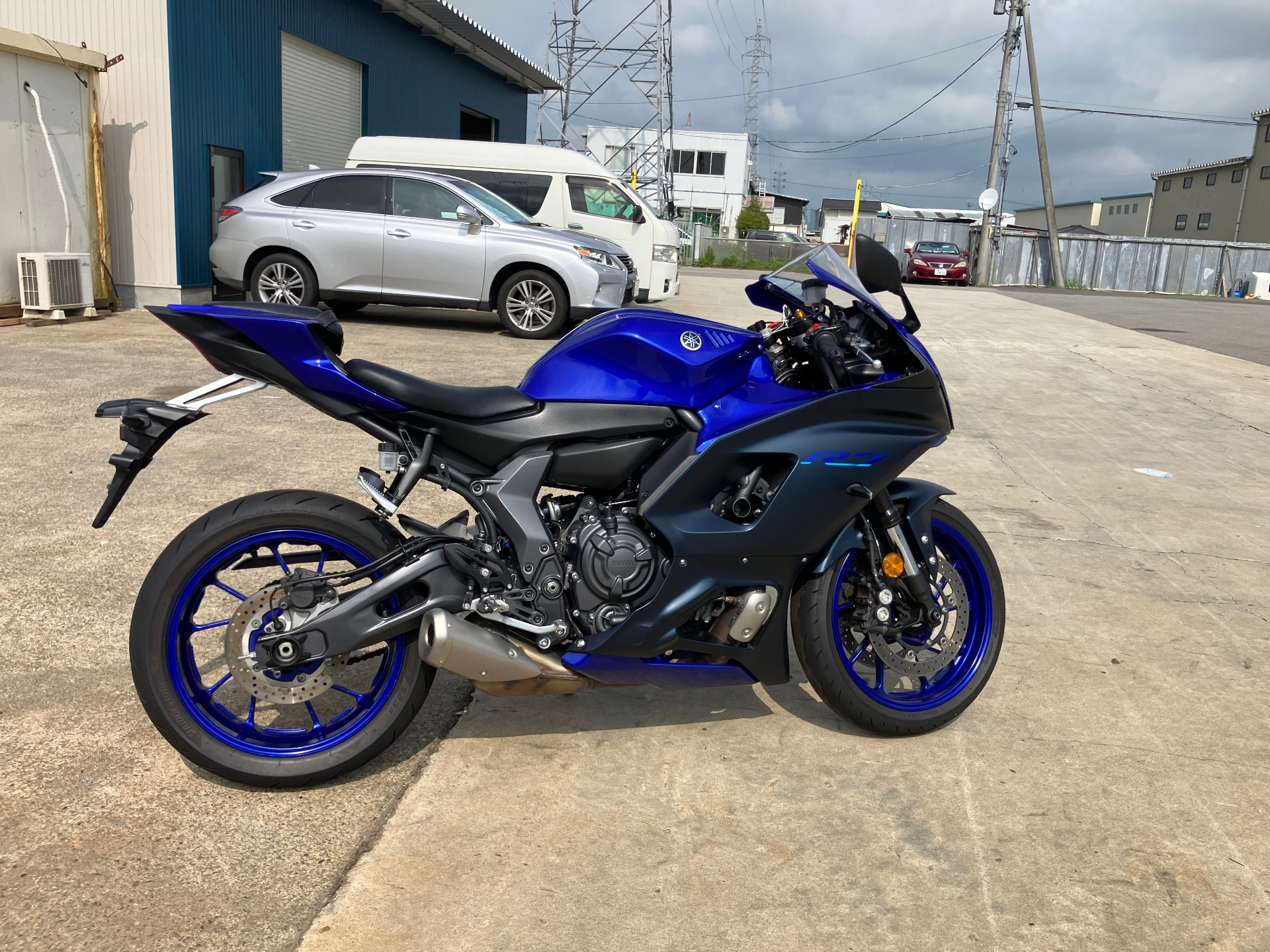 Yamaha YZF-R7