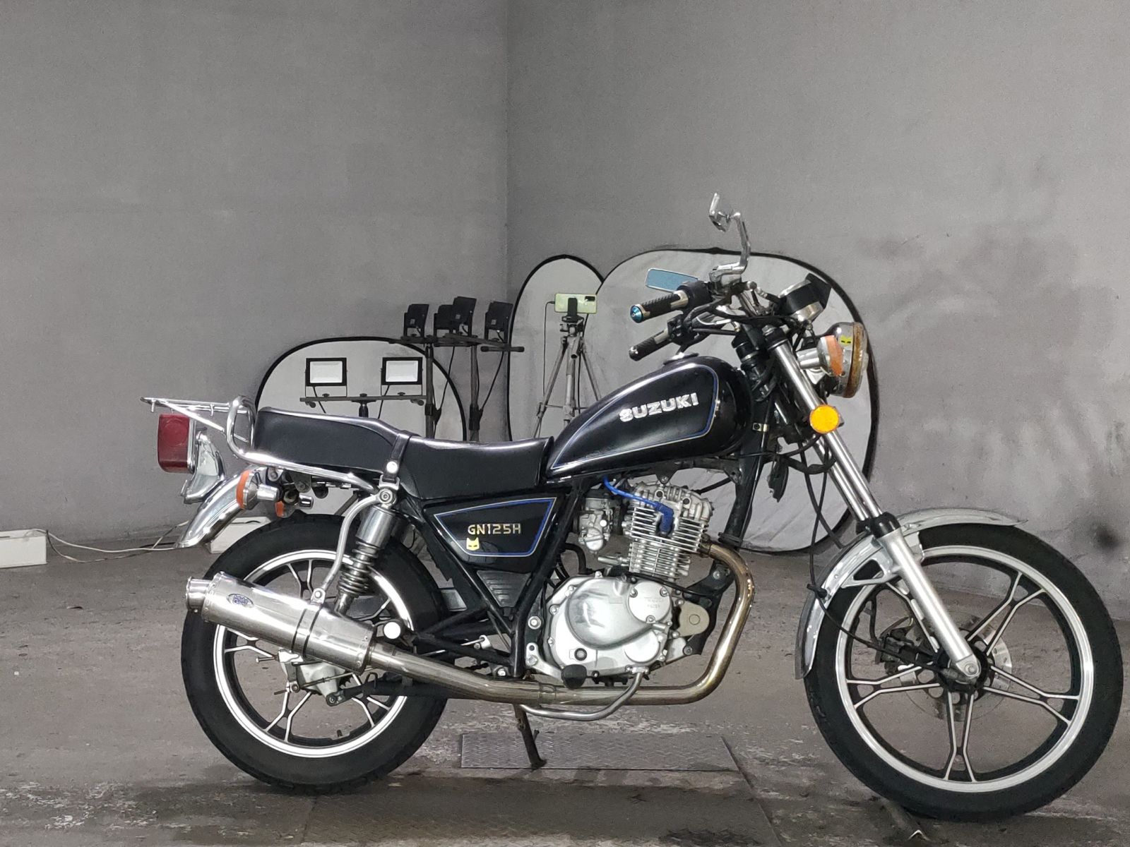 Suzuki GN125H