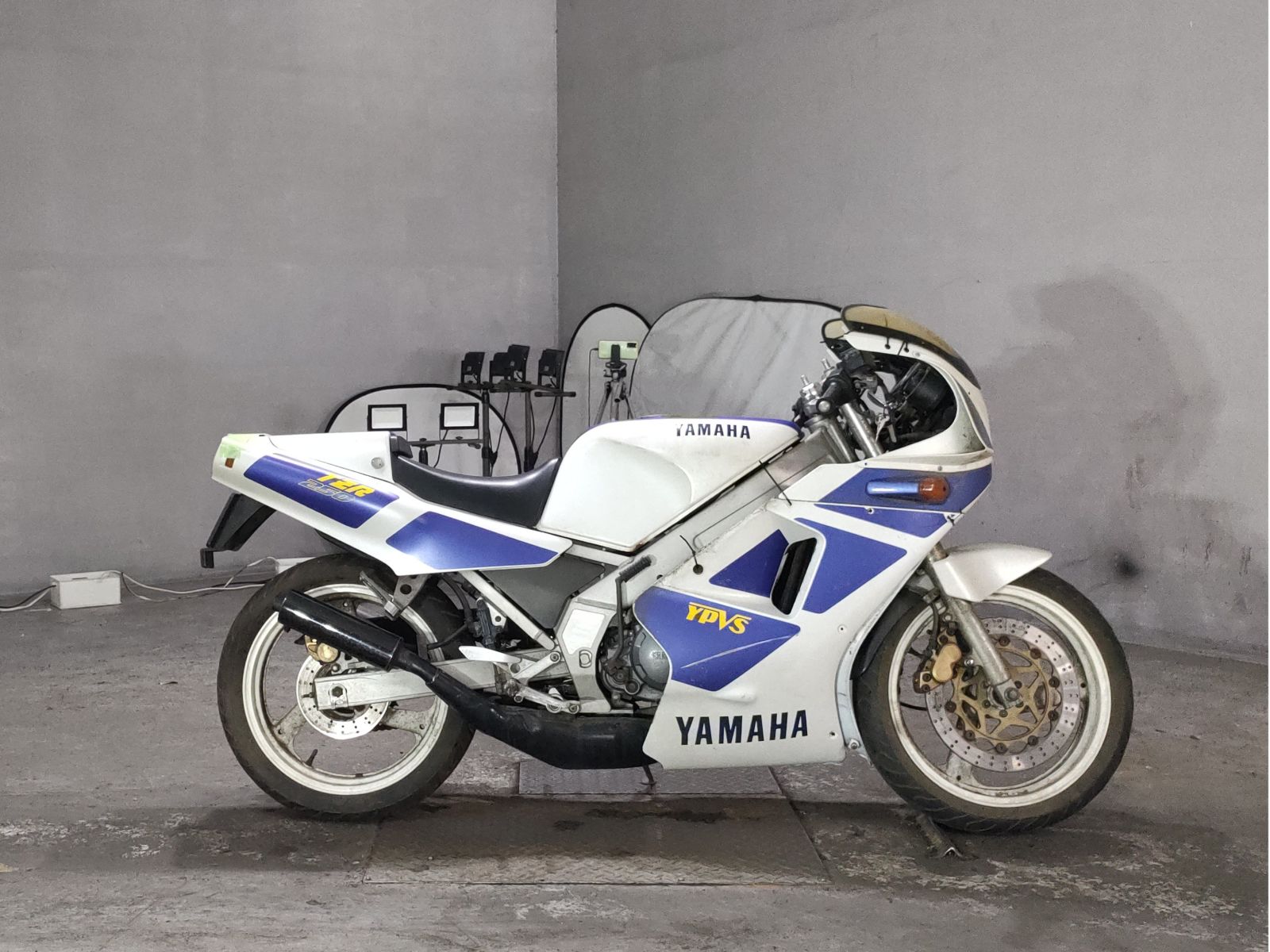 Yamaha TZR250-1