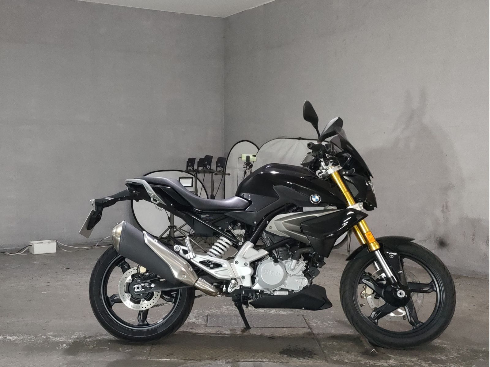 BMW G310R