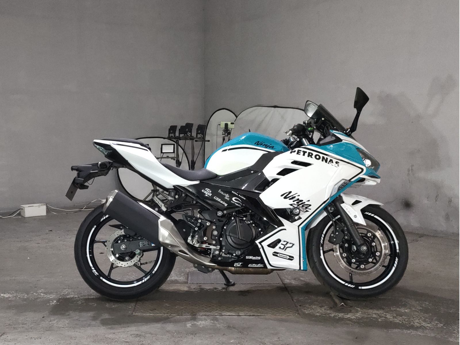 Kawasaki NINJA400