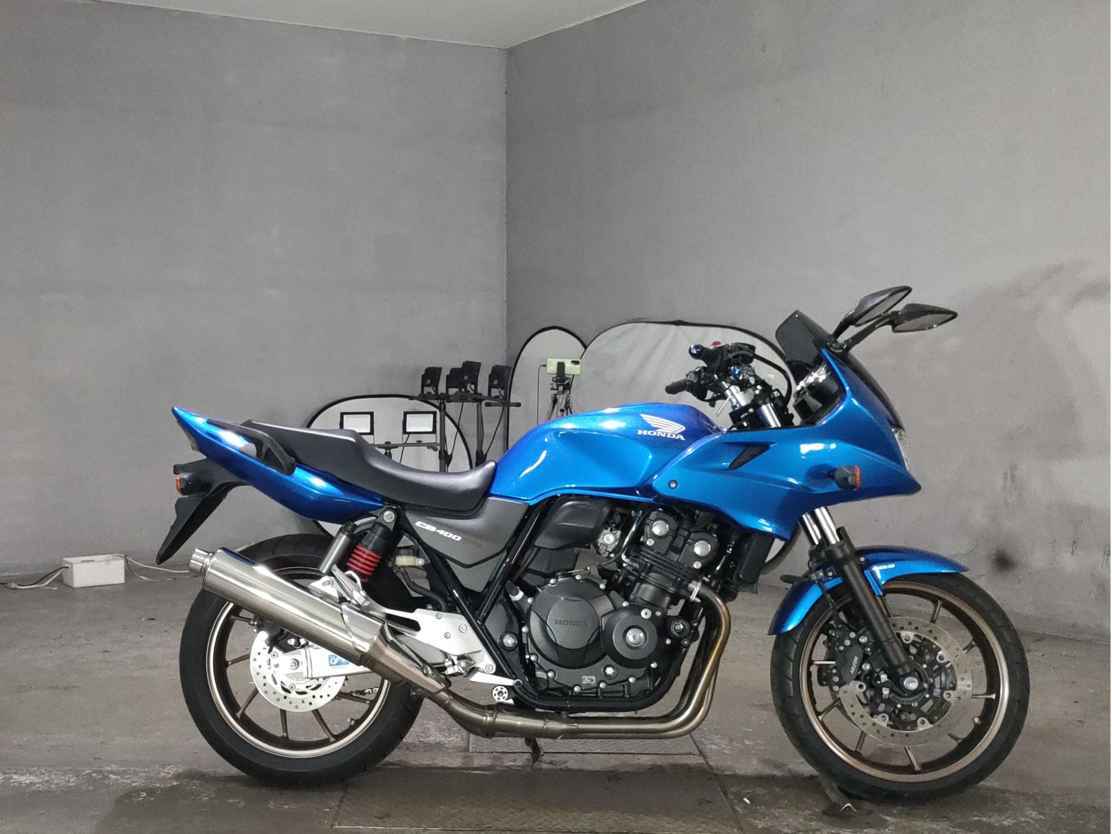 Honda CB400SFV-4 BOLDOR