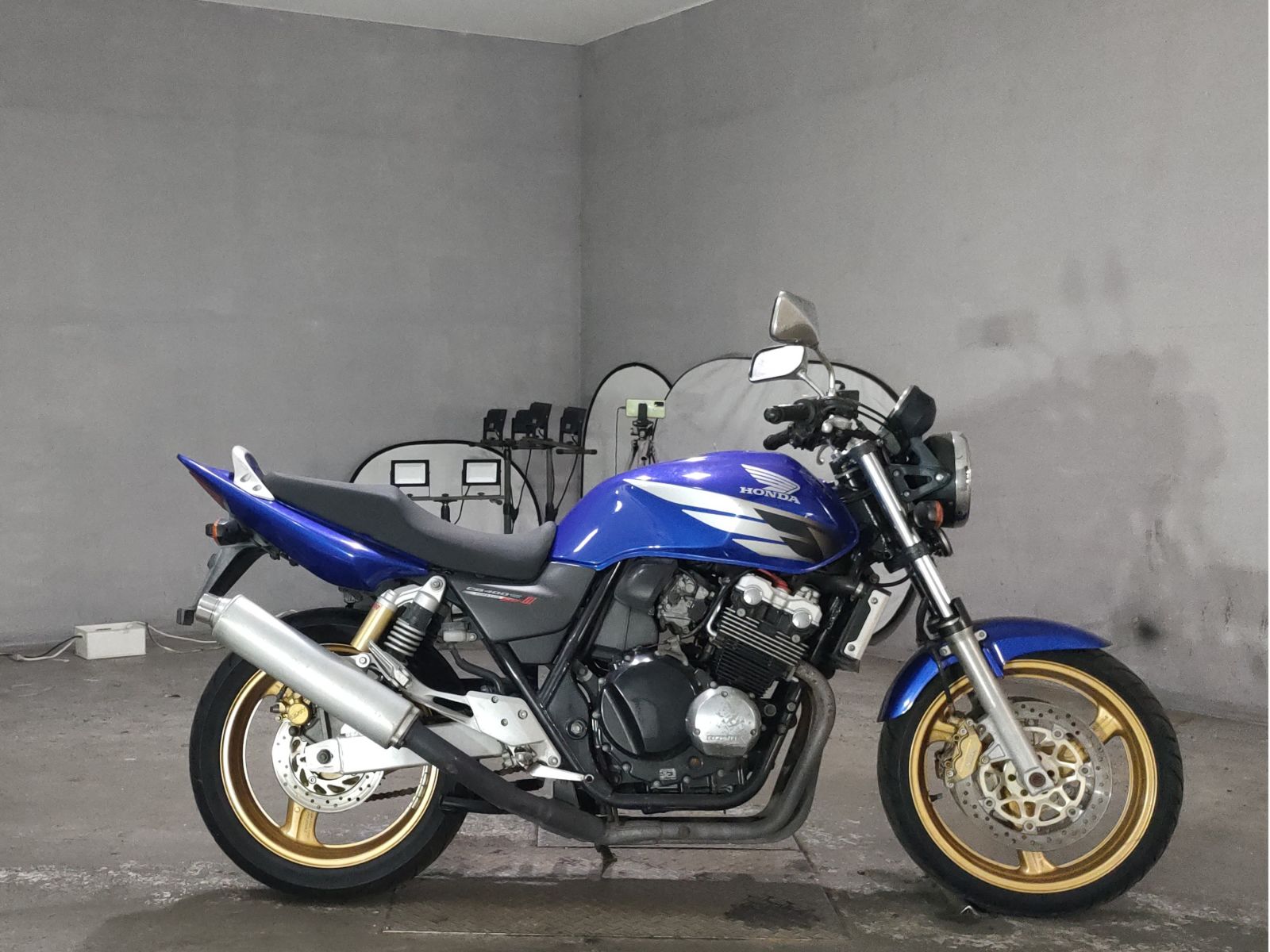 Honda CB400SFV-3