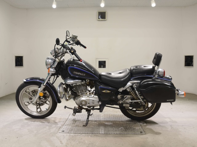 Suzuki GZ125HS