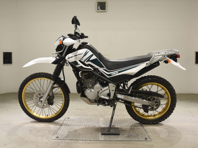 Yamaha SEROW 250-2