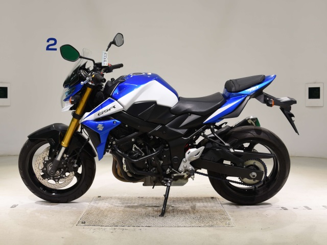Suzuki GSR750A
