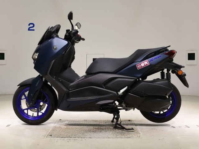Yamaha X-MAX250-2