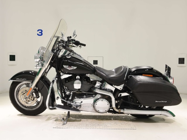 Harley-Davidson Softail Deluxe FLSTN1580