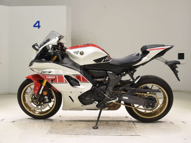 Yamaha YZF-R7-2