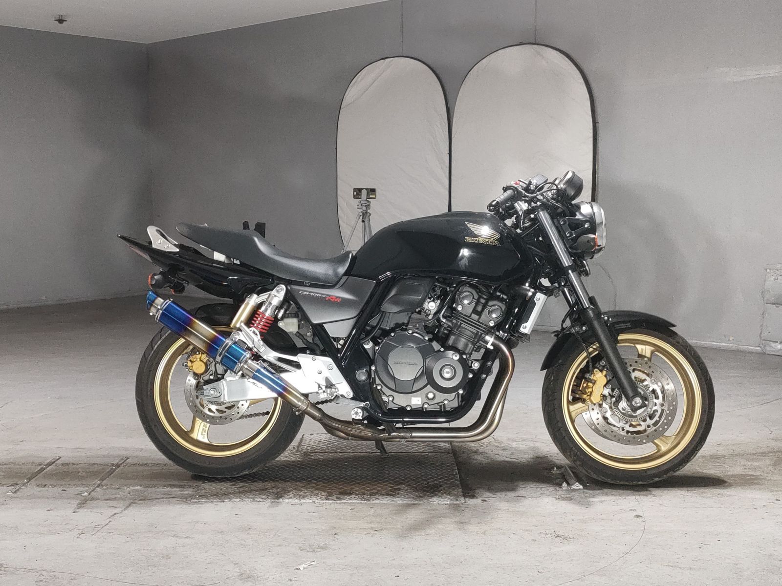 Honda CB400SFV-4