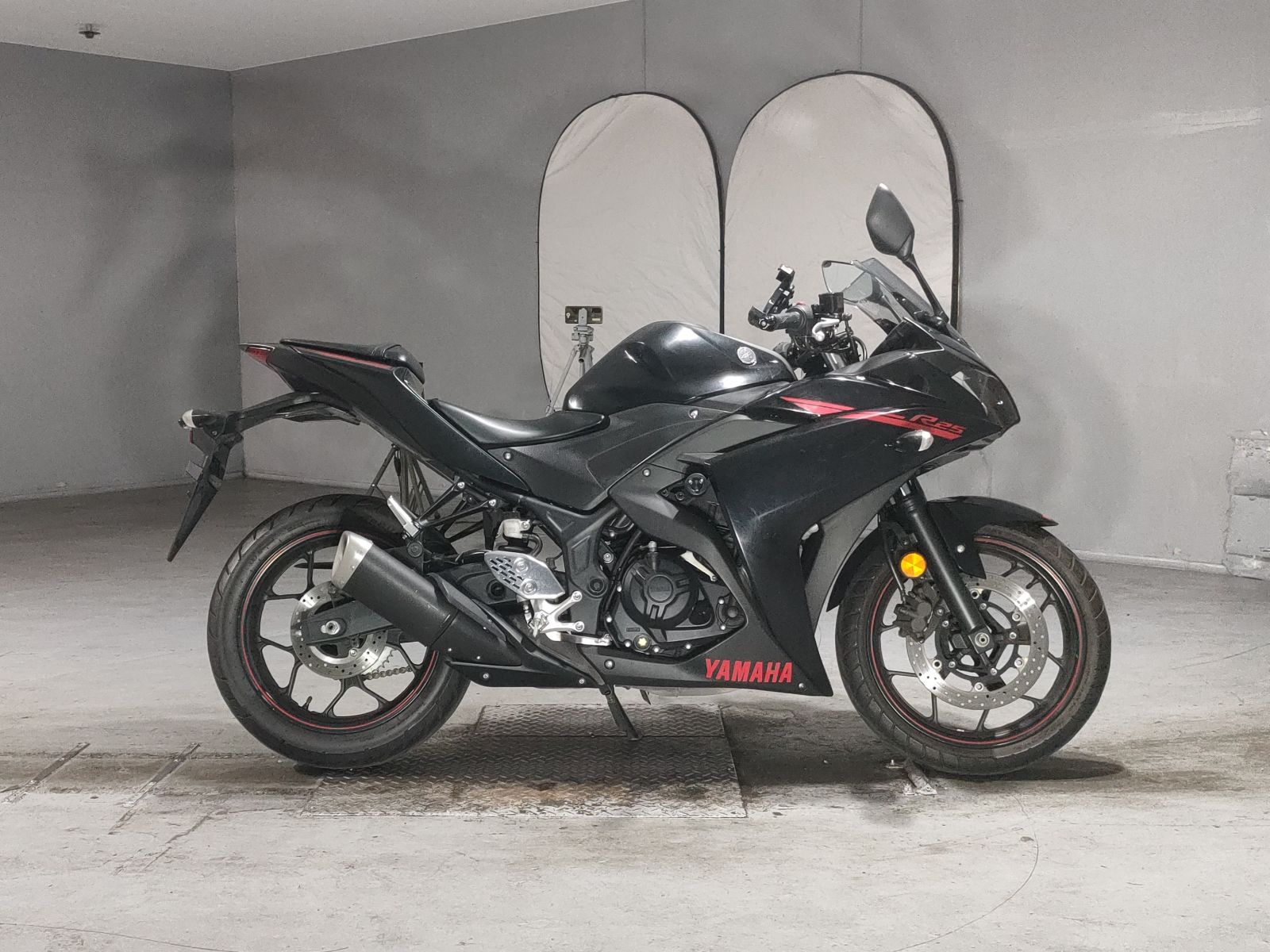 Yamaha YZF-R25