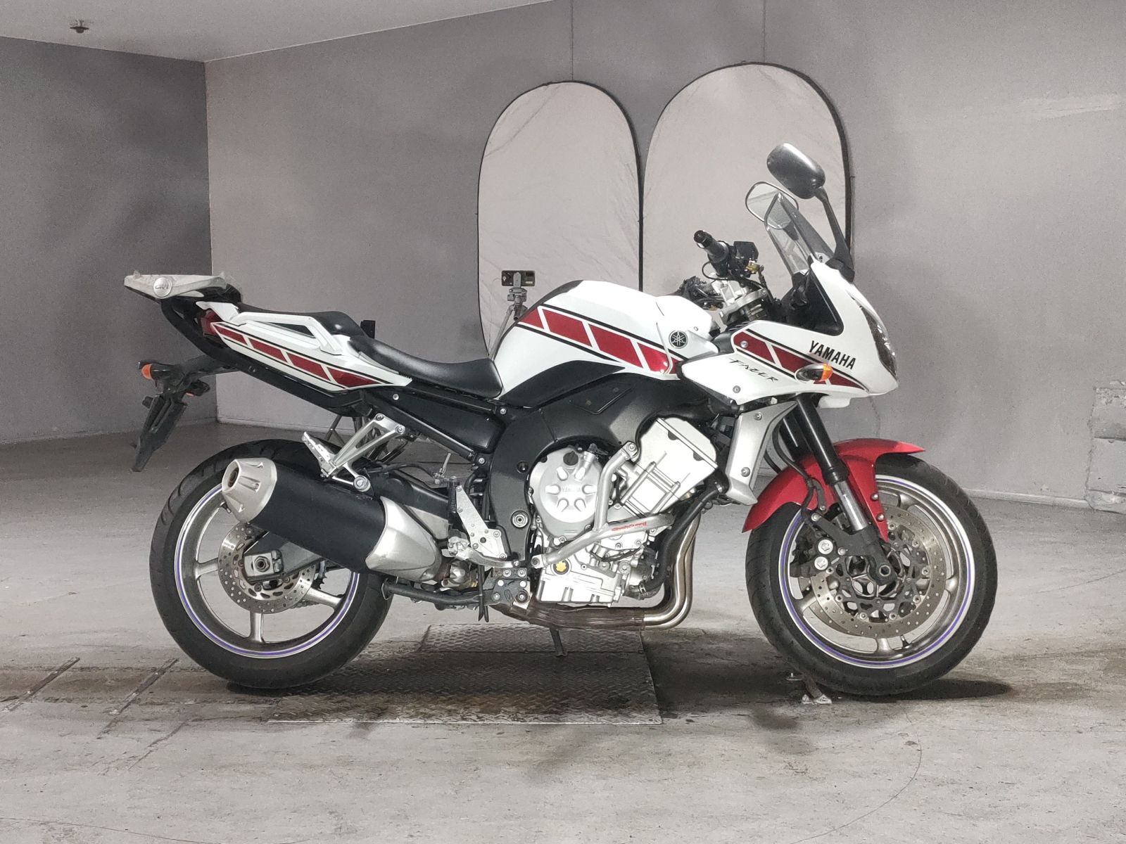 Yamaha FZ-1 FAZER