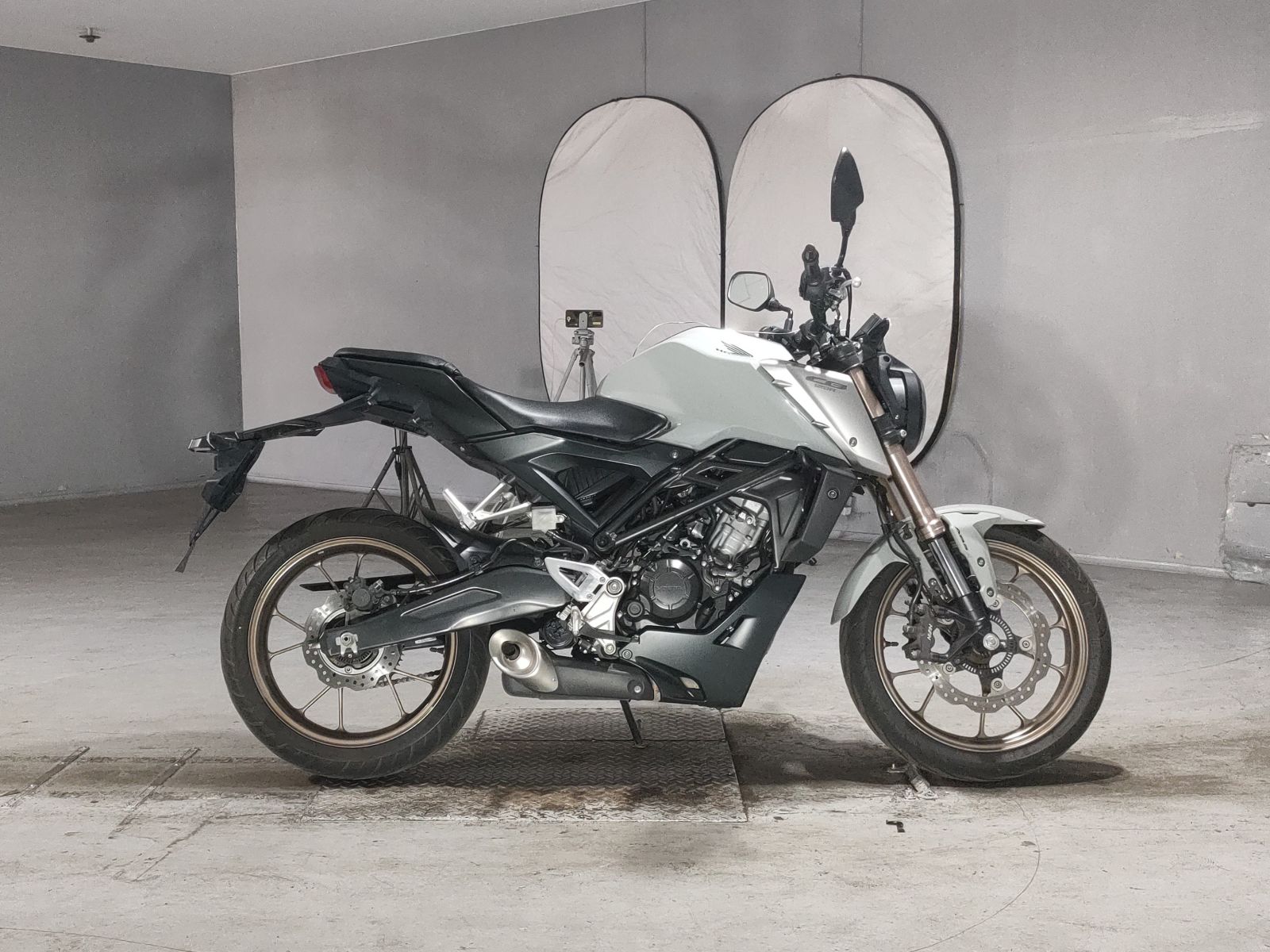 Honda CB125R