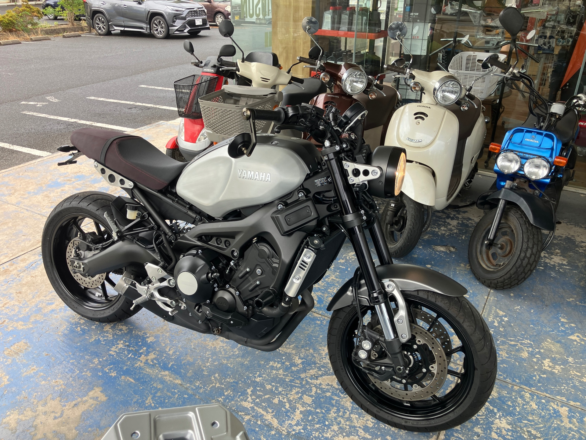Yamaha XSR900
