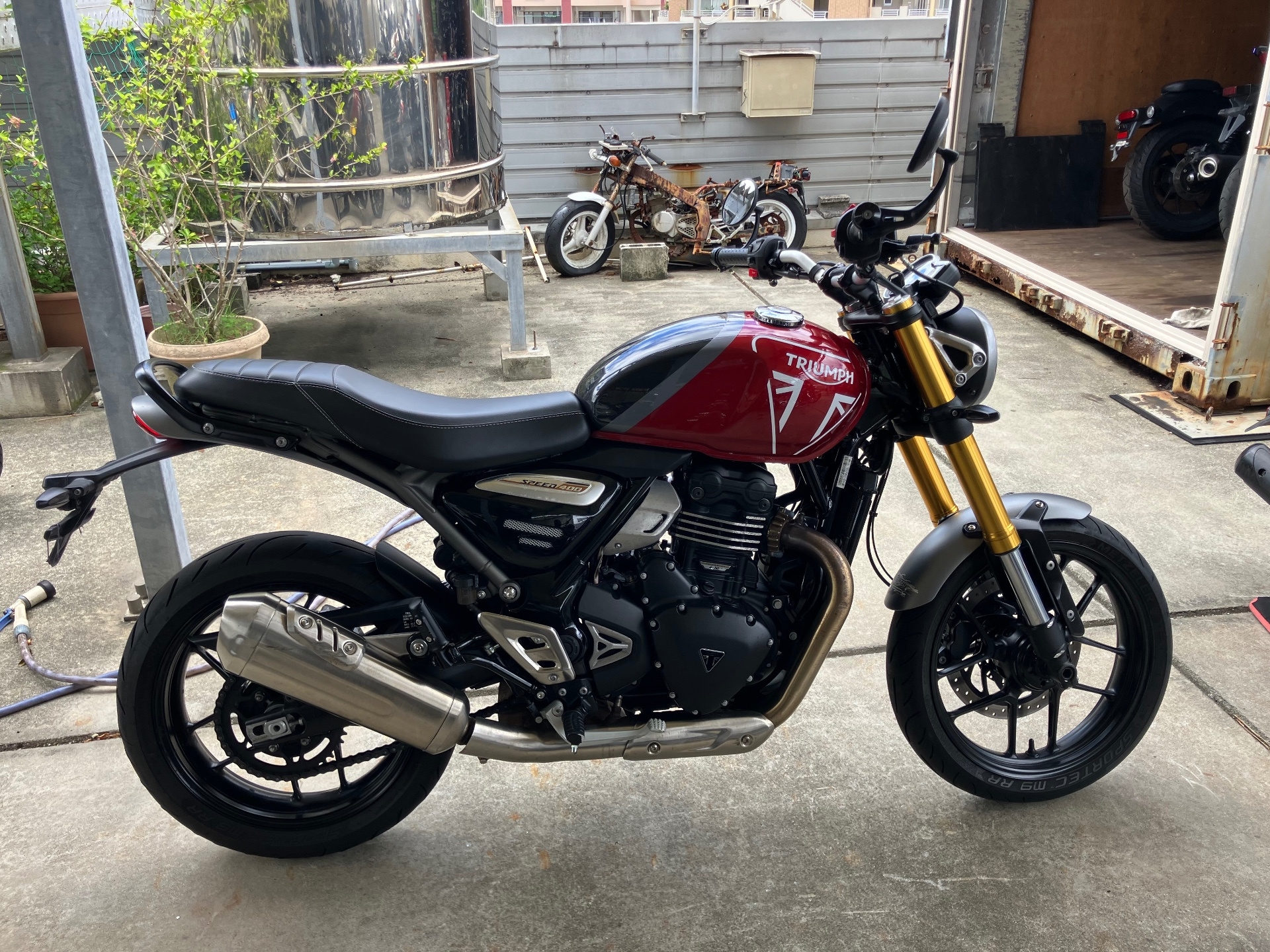 Triumph SPEED 400