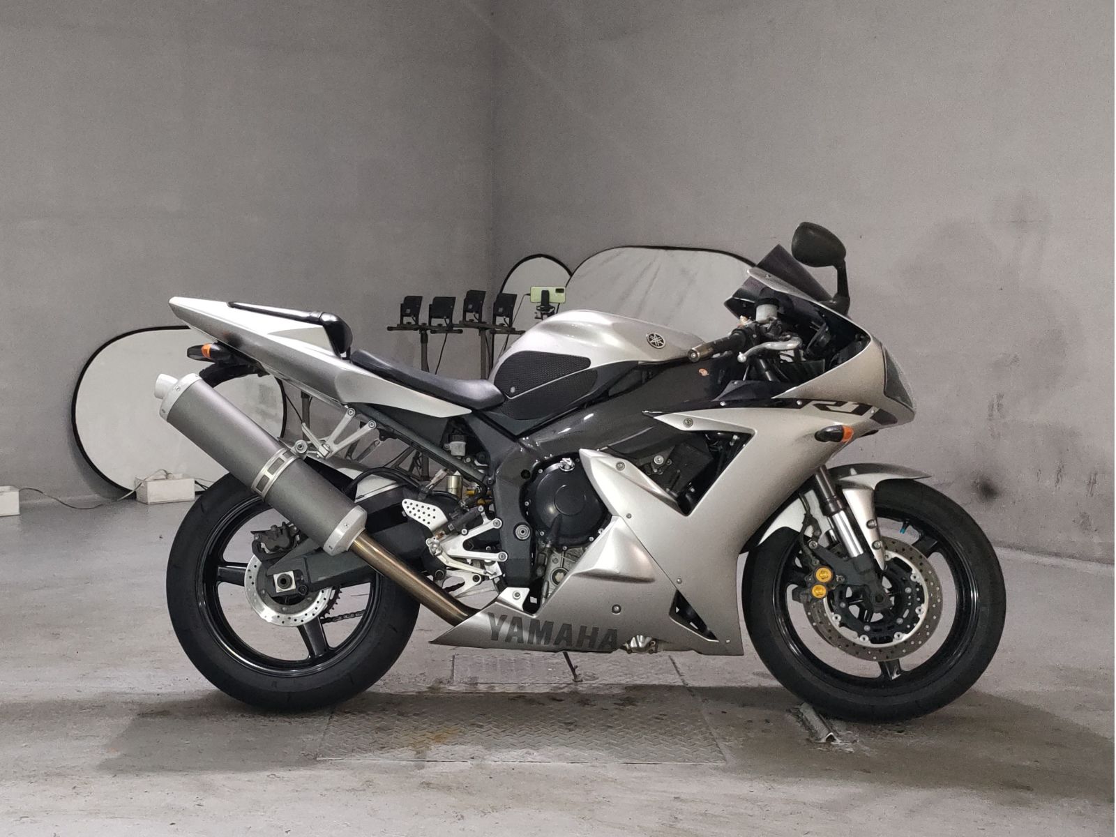 Yamaha YZF-R1