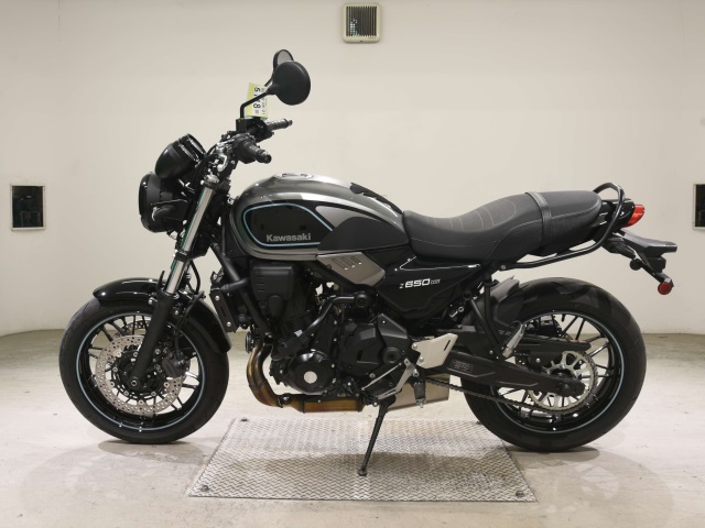 Kawasaki Z650RS