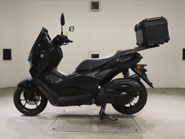 Yamaha NMAX155-3