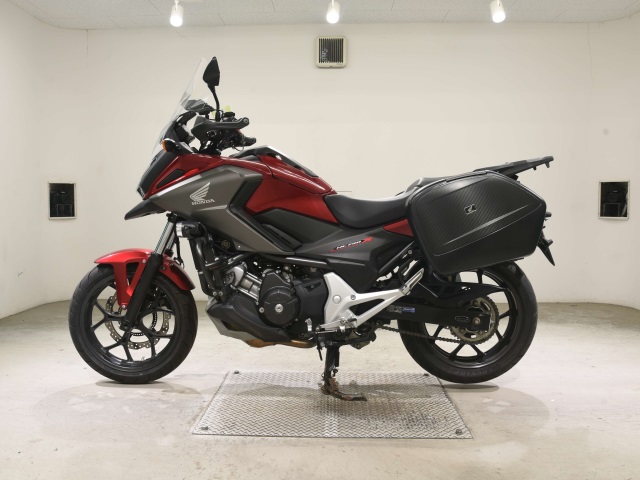 Honda NC750X-2AE PACKAGE