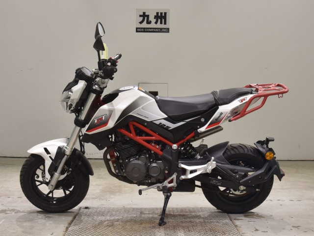 Benelli TNT125