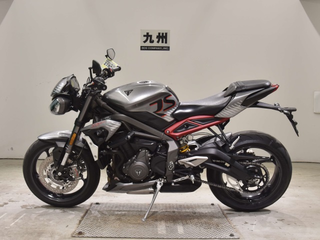 Triumph STREET TRIPLE RS