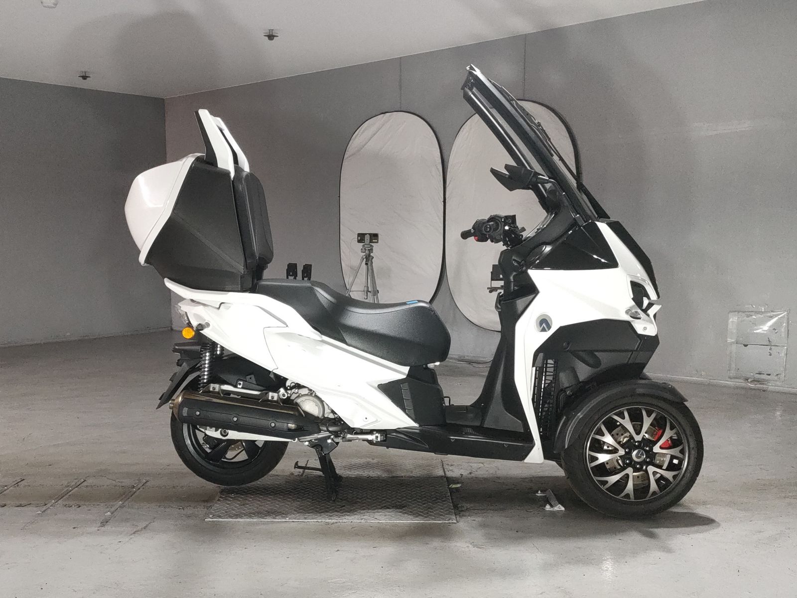 Benelli ADIVA AD1 200