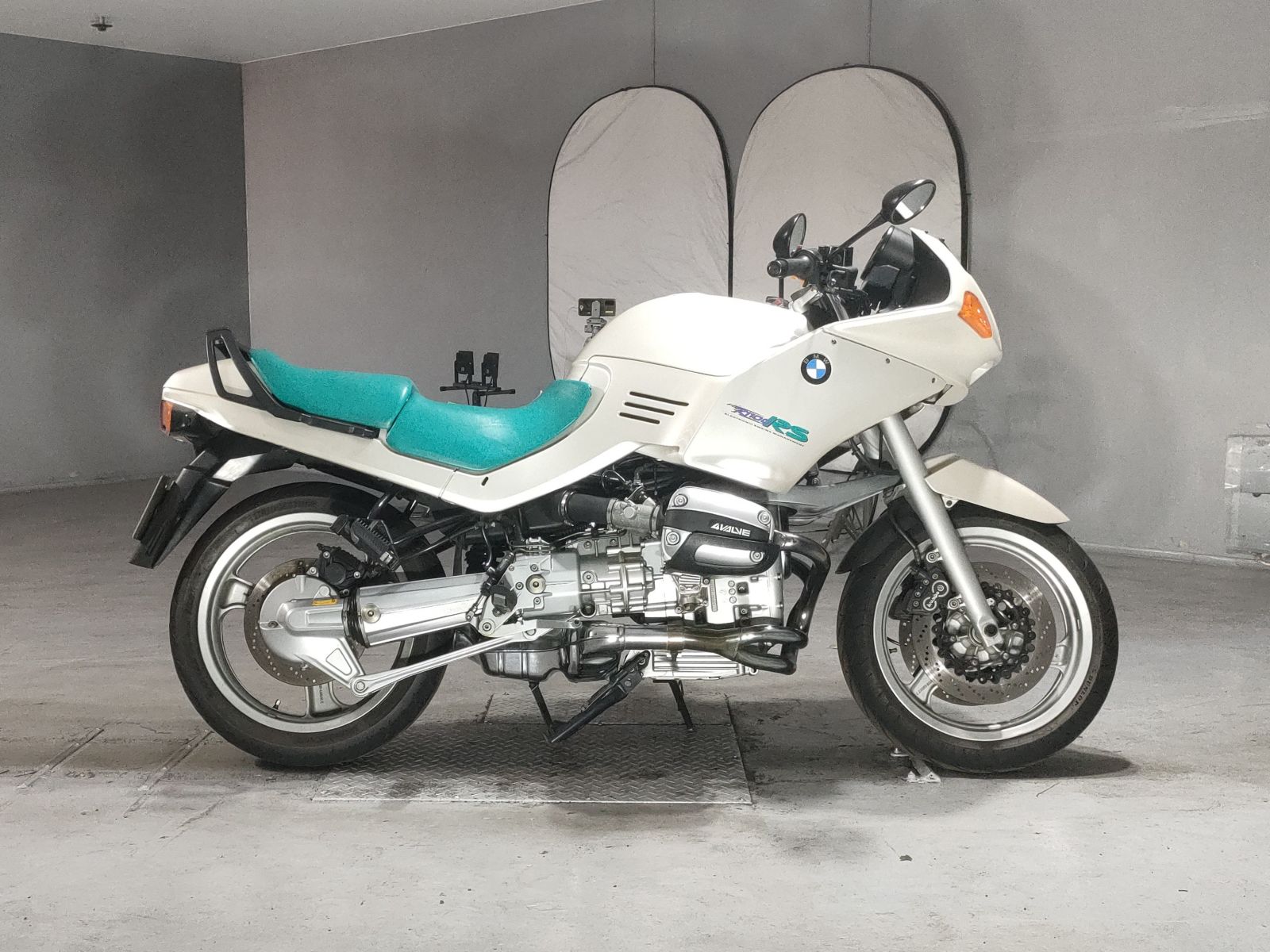 BMW R1100RS