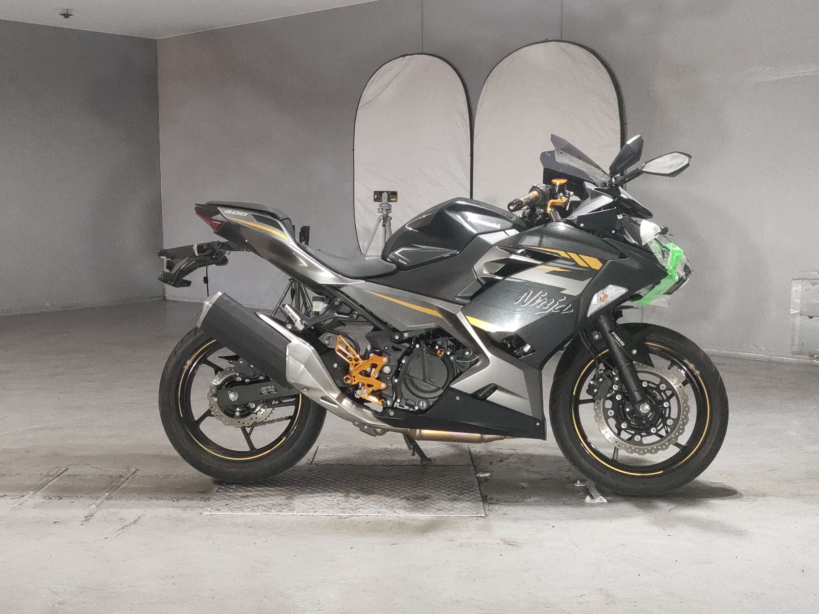 Kawasaki NINJA400