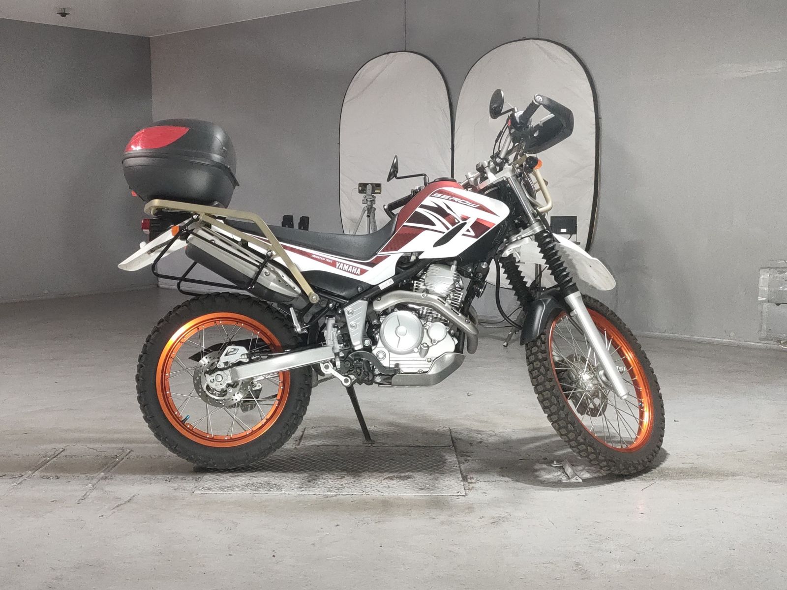 Yamaha SEROW 250