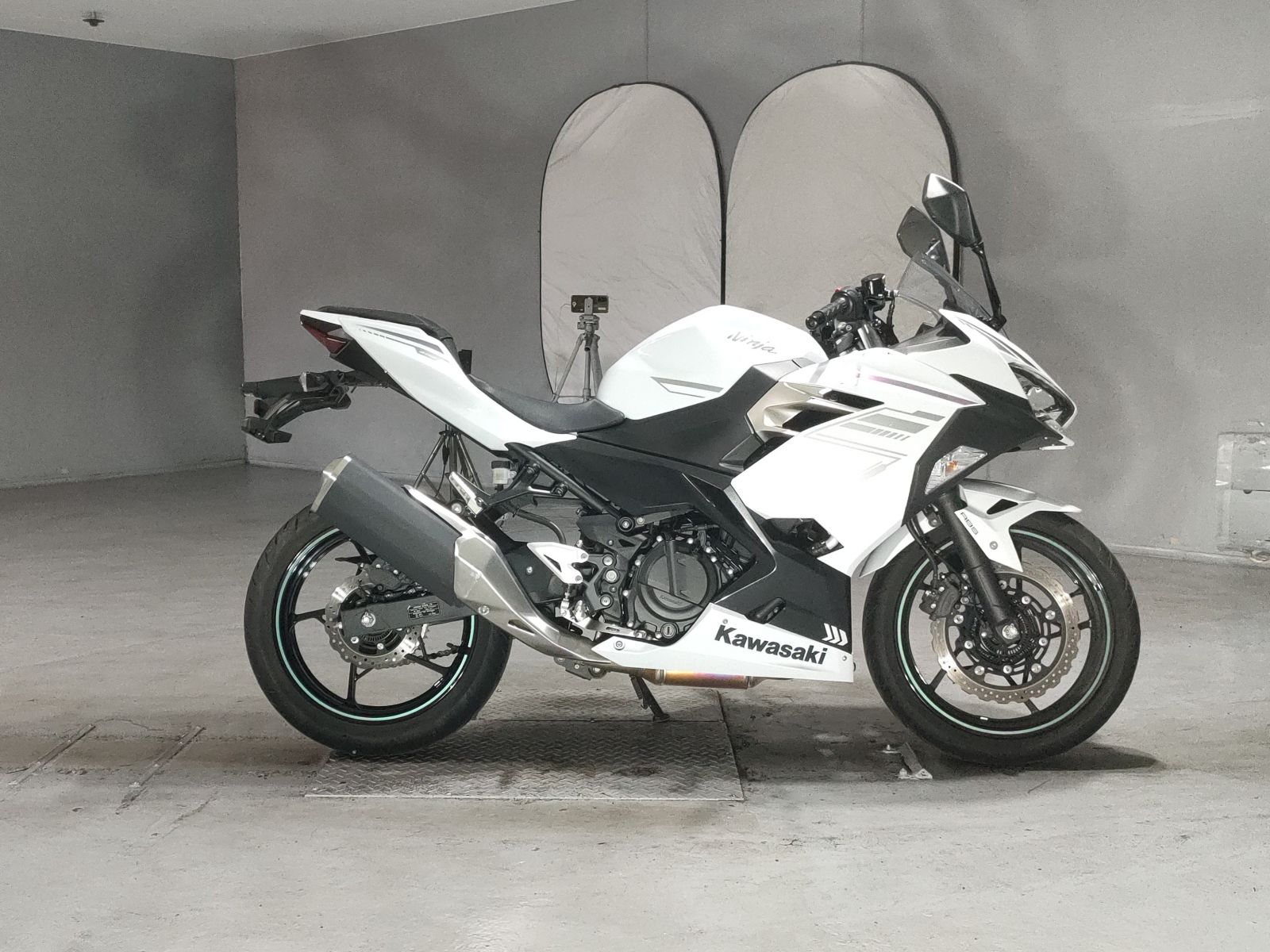 Kawasaki NINJA400