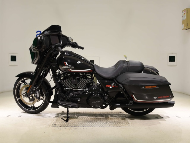 Harley-Davidson Street Glide FLHX1920