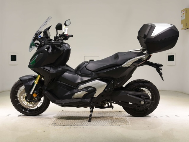 Honda X-ADV750-2