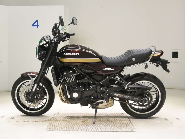 Kawasaki Z900RS