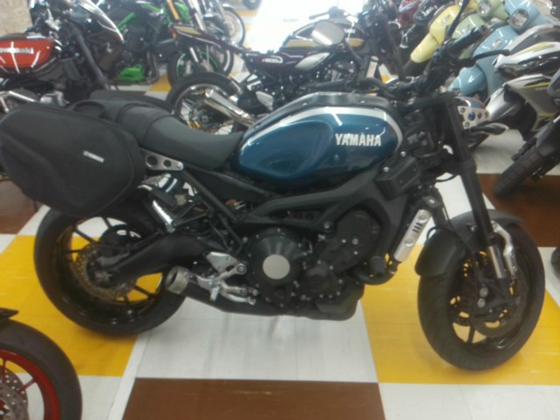 Yamaha XSR900