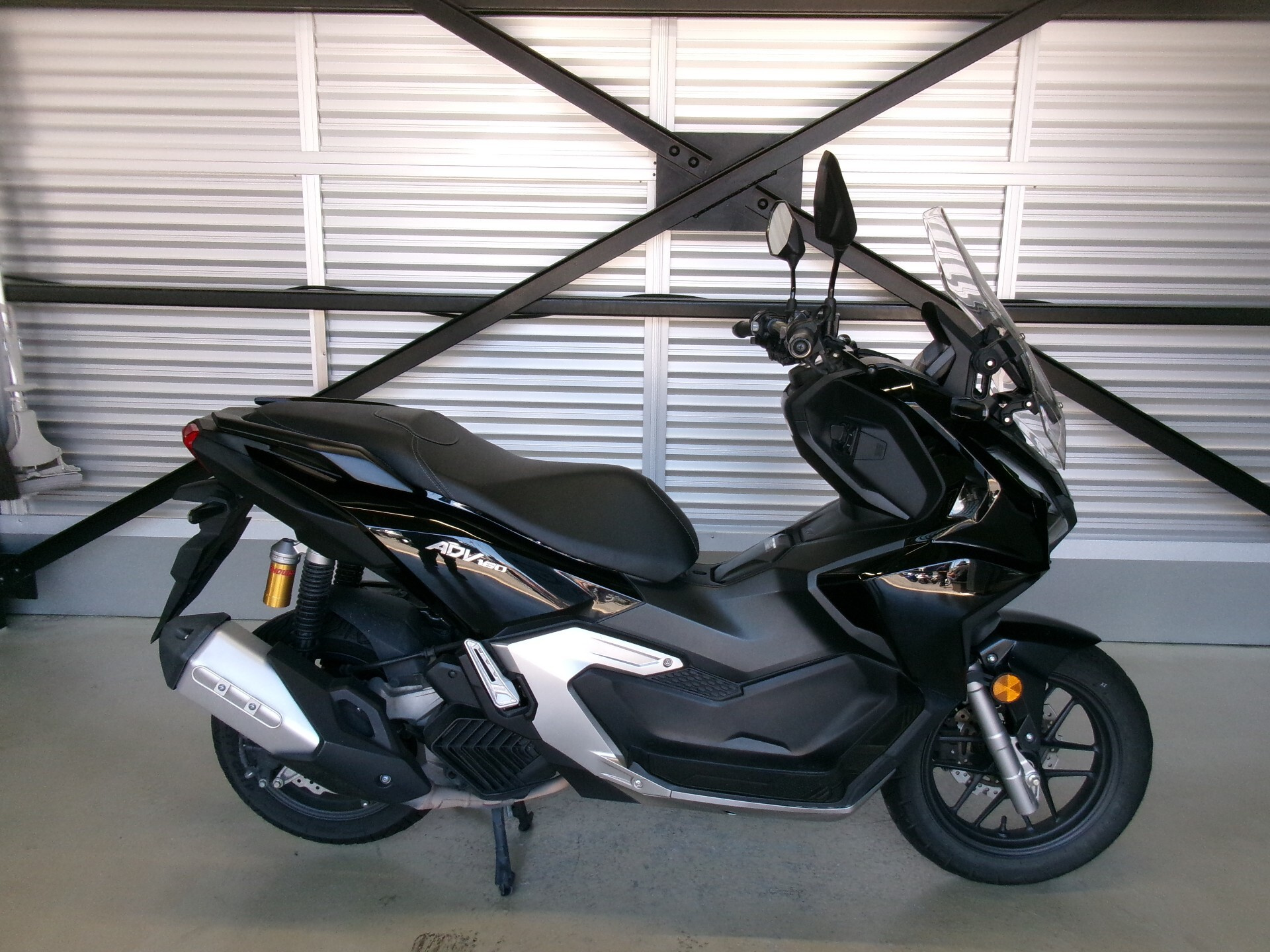 Honda ADV160