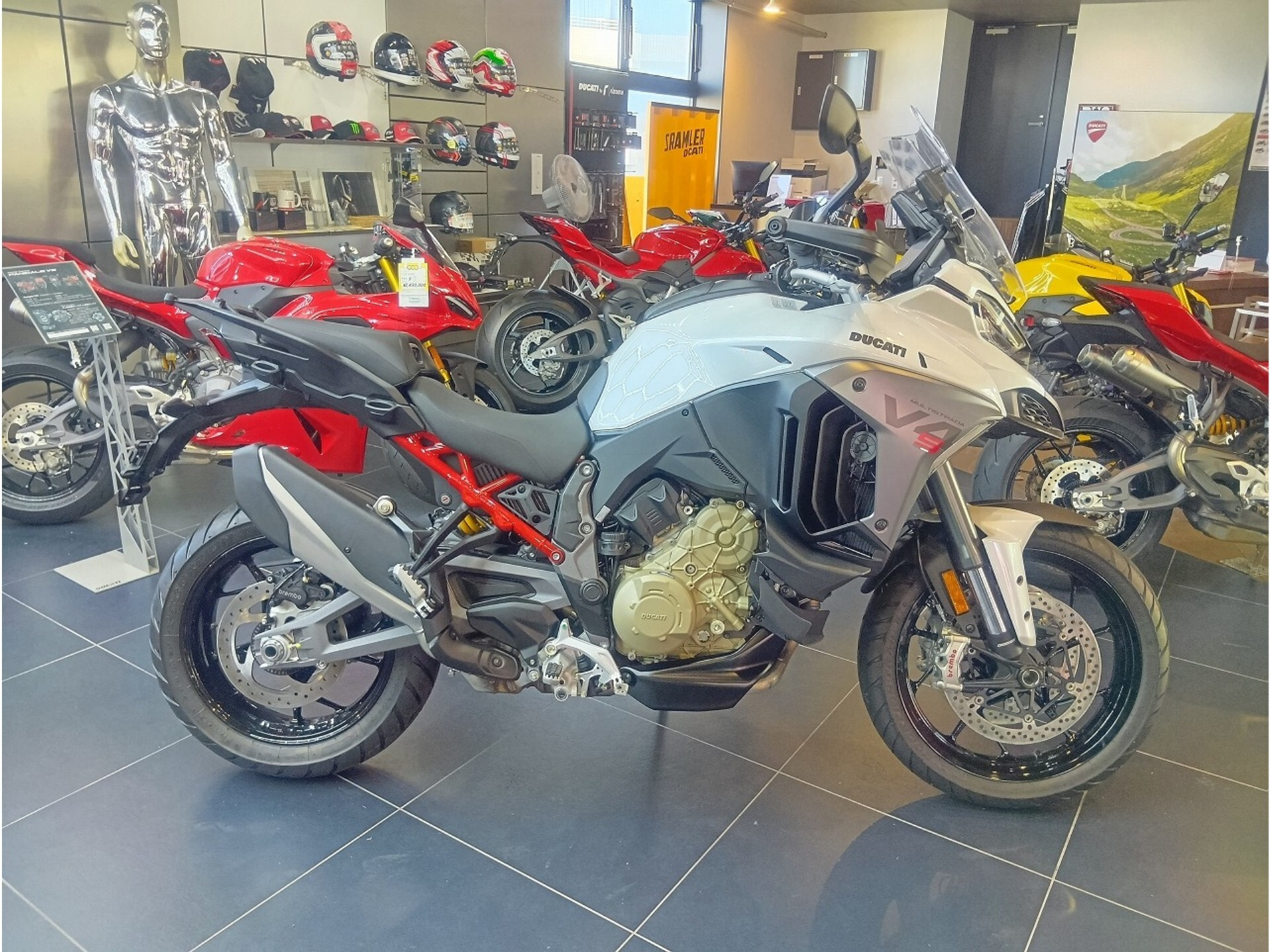Ducati MULTISTRADA V4S