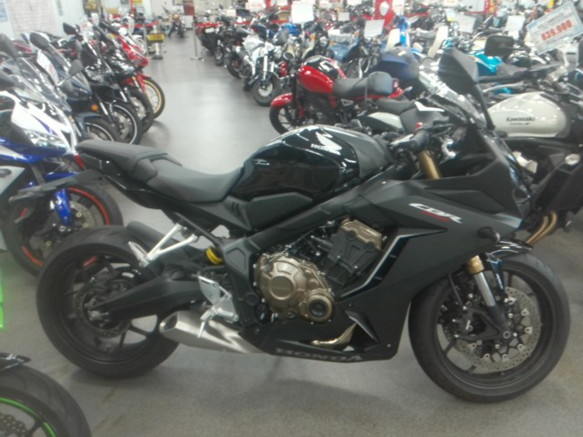Honda CBR650R
