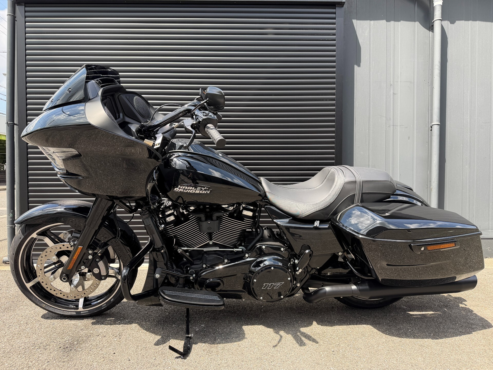 Harley-Davidson Road Glide FLTRX