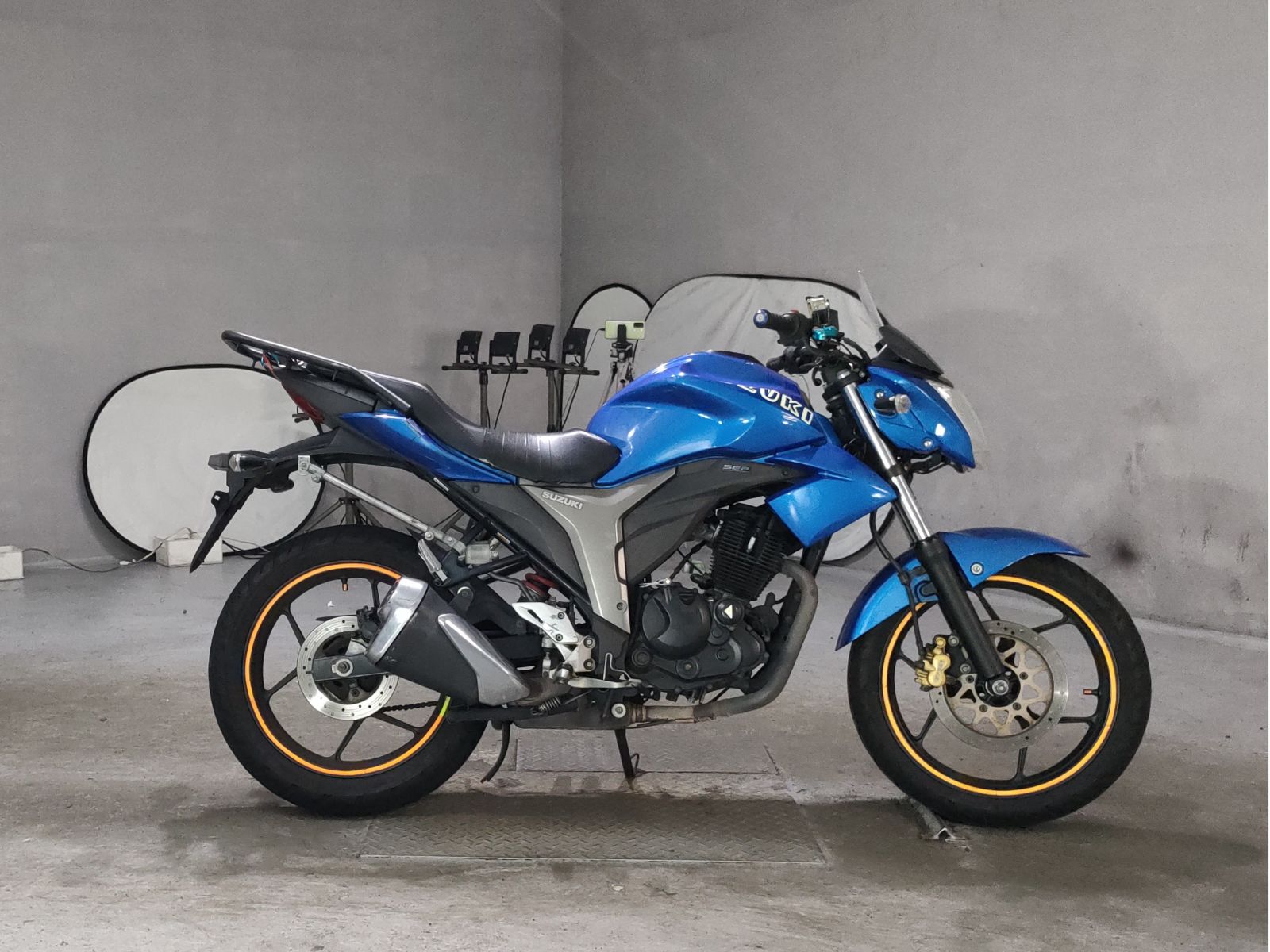 Suzuki GIXXER-150