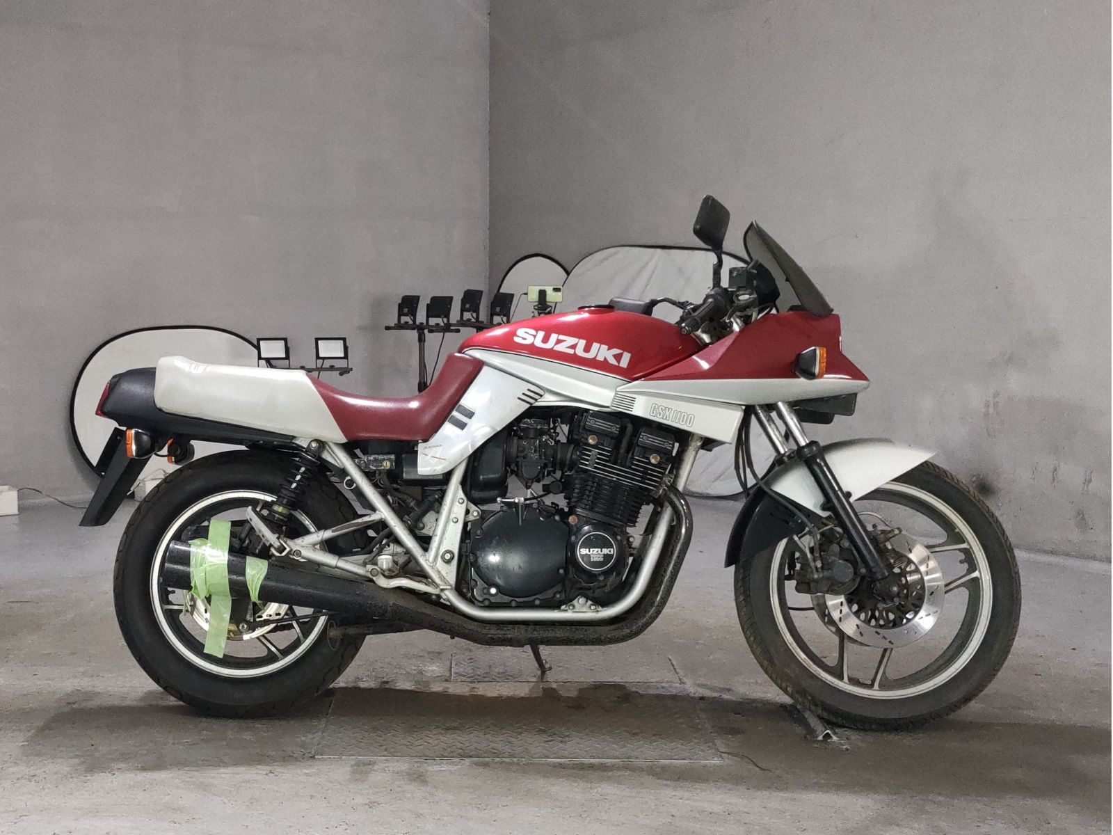 Suzuki GSX1100S KATANA