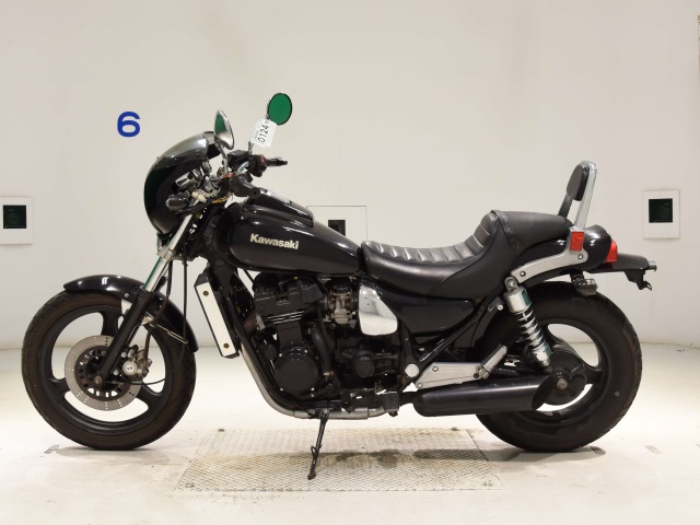 Kawasaki ELIMINATOR 400-1