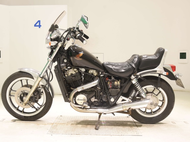 Honda NV750