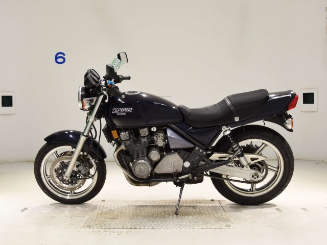 Kawasaki ZEPHYR550