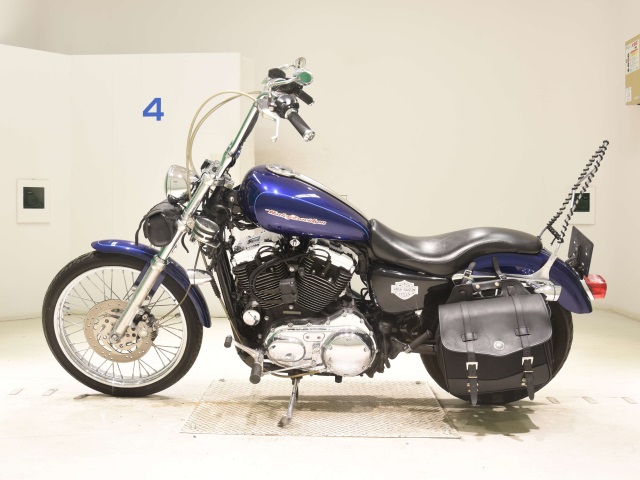 Harley-Davidson Sportster 1200 Custom XL1200C