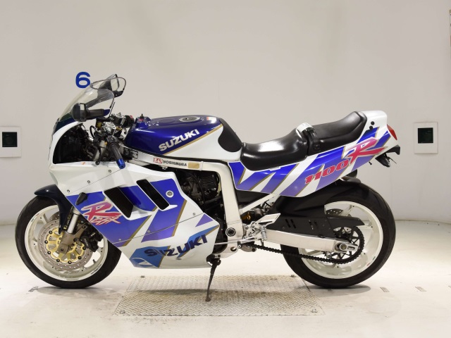 Suzuki GSX-R1100