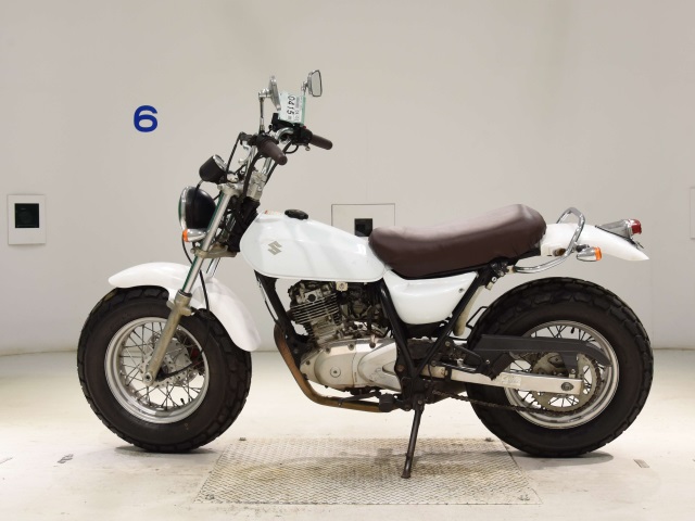 Suzuki VANVAN 200