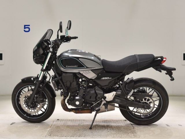 Kawasaki Z650RS